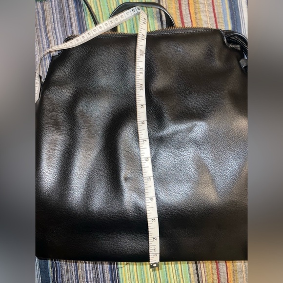 Black Leather Backpack Bag in Excellent Condition - Picture 12 of 16